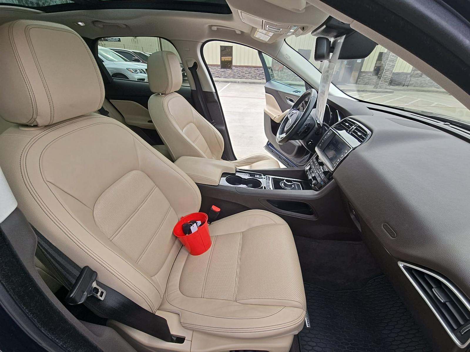 2017 Jaguar F-PACE 35t Prestige AWD
