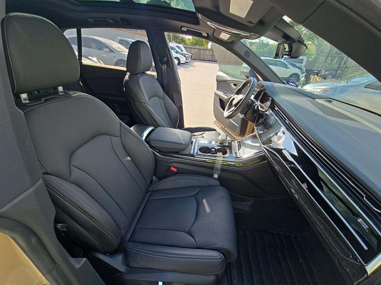 2025 Audi Q8 Prestige AWD