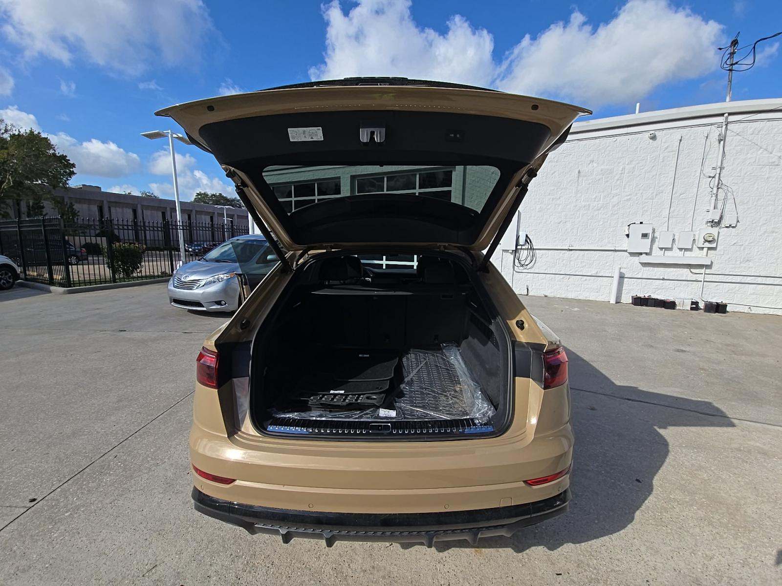 2025 Audi Q8 Prestige AWD