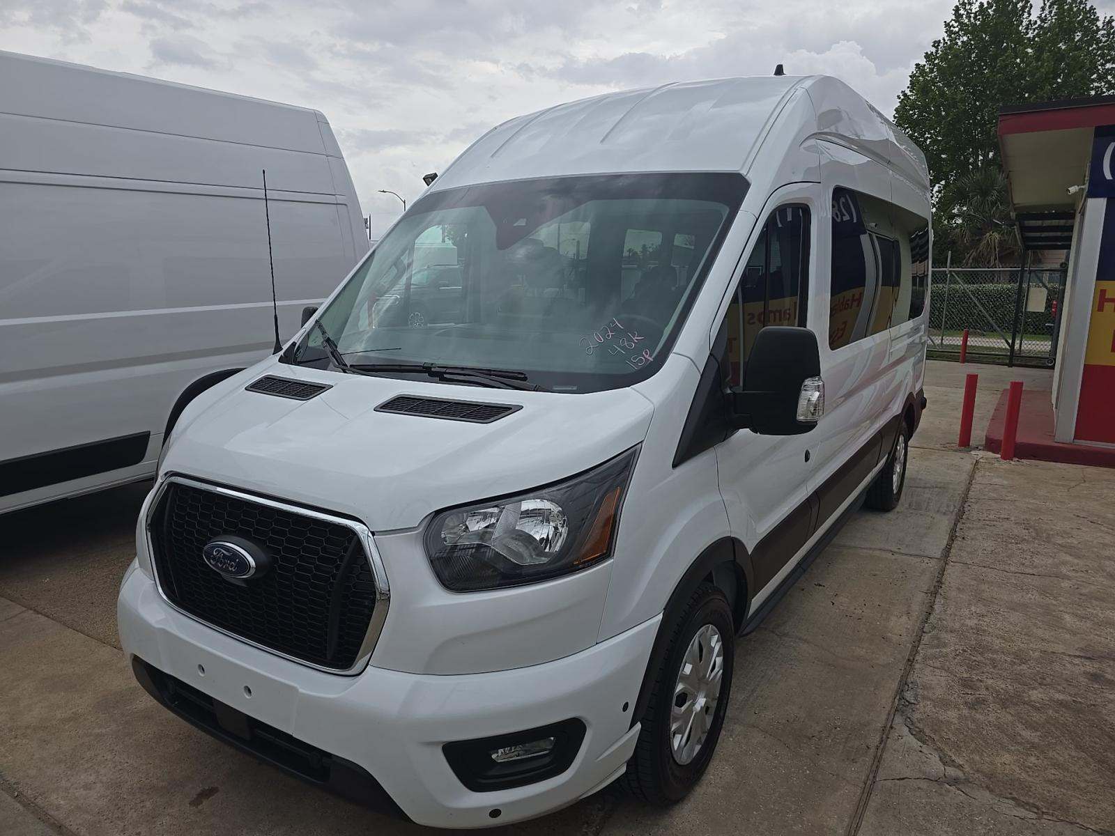 FORD TRANSIT 350 - 1