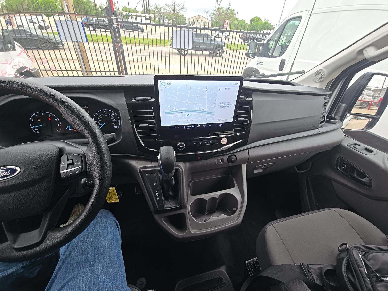 FORD TRANSIT 350 - 10