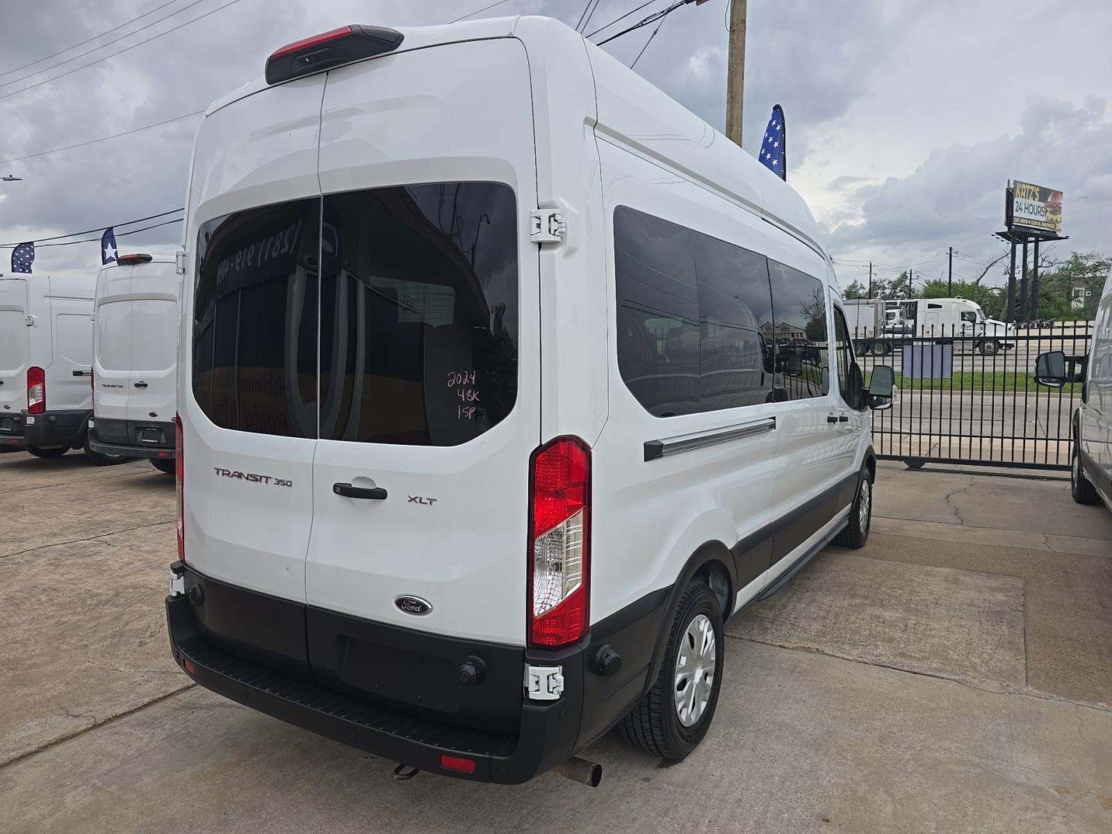 FORD TRANSIT 350 - 3