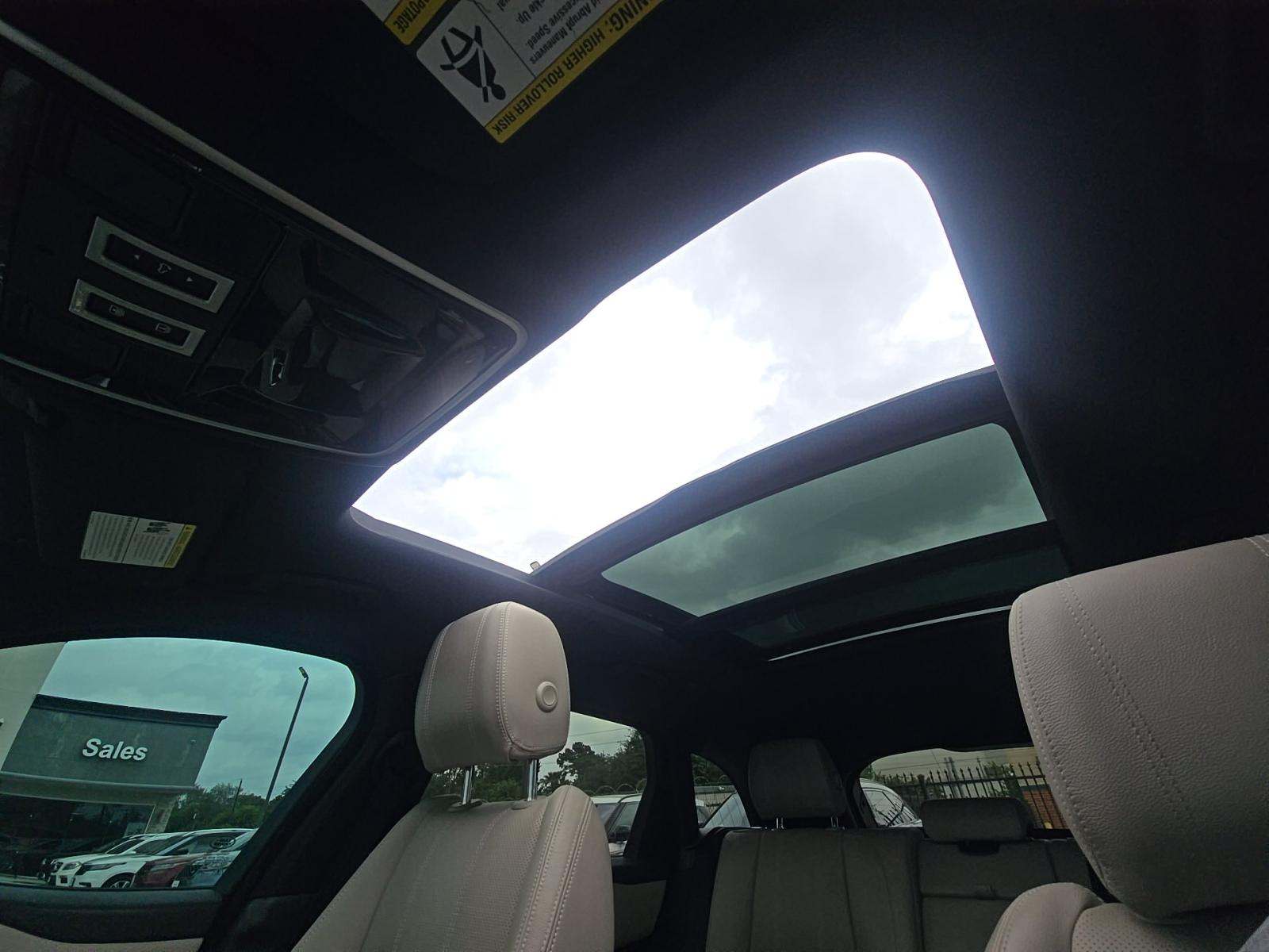2018 Land Rover Range Rover Velar R-Dynamic SE AWD