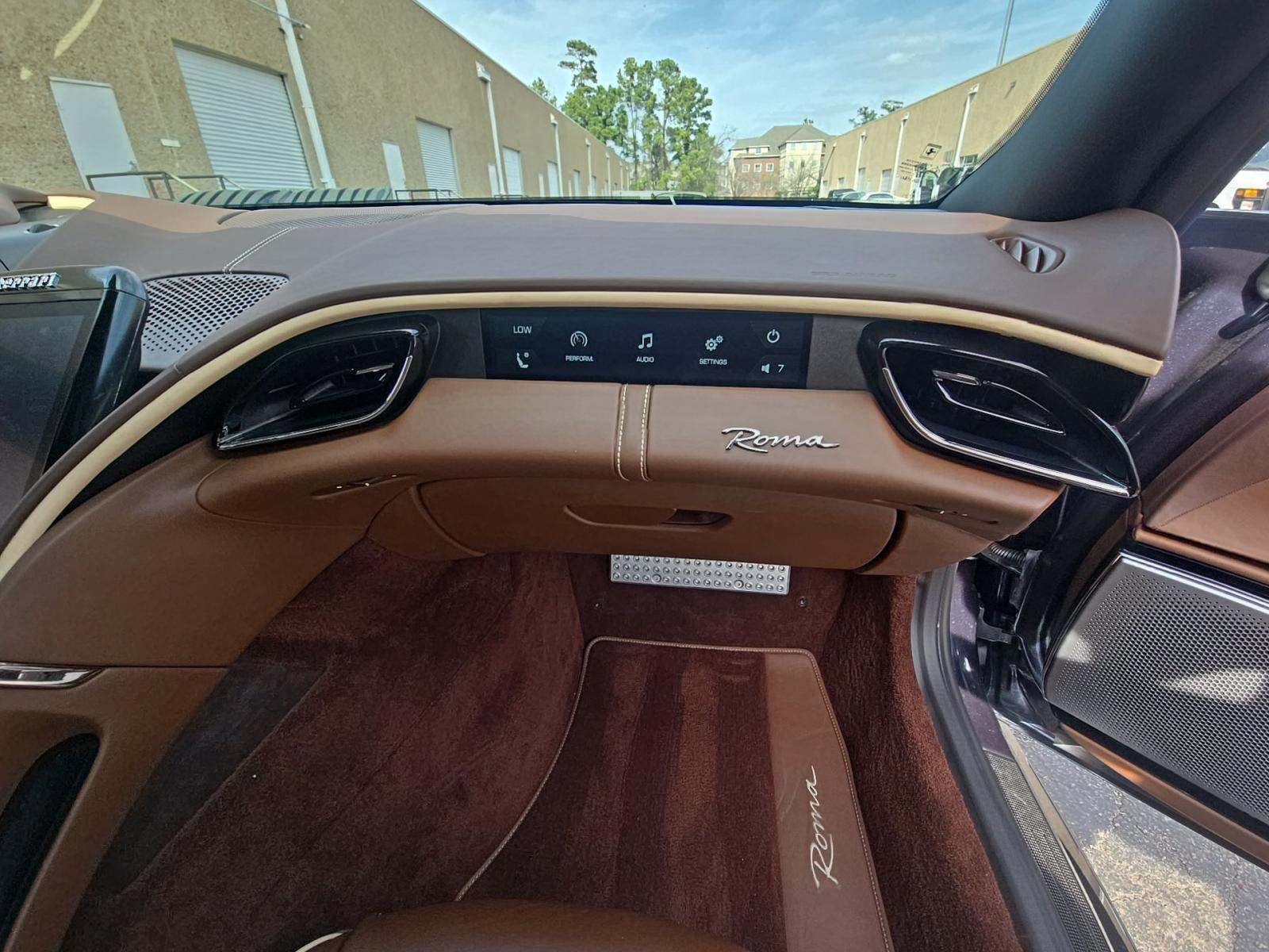 2021 Ferrari Roma Base RWD