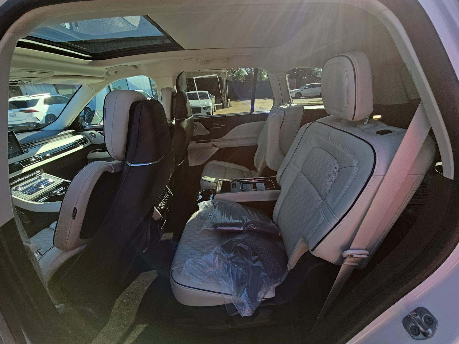 2023 Lincoln Aviator Plug-In Hybrid Black Label Grand Touring AWD