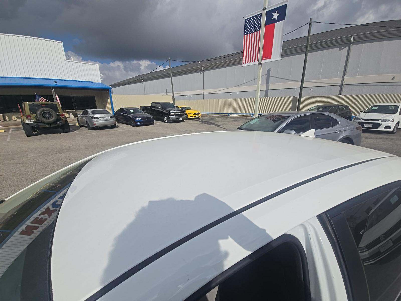 2022 Toyota Corolla LE FWD