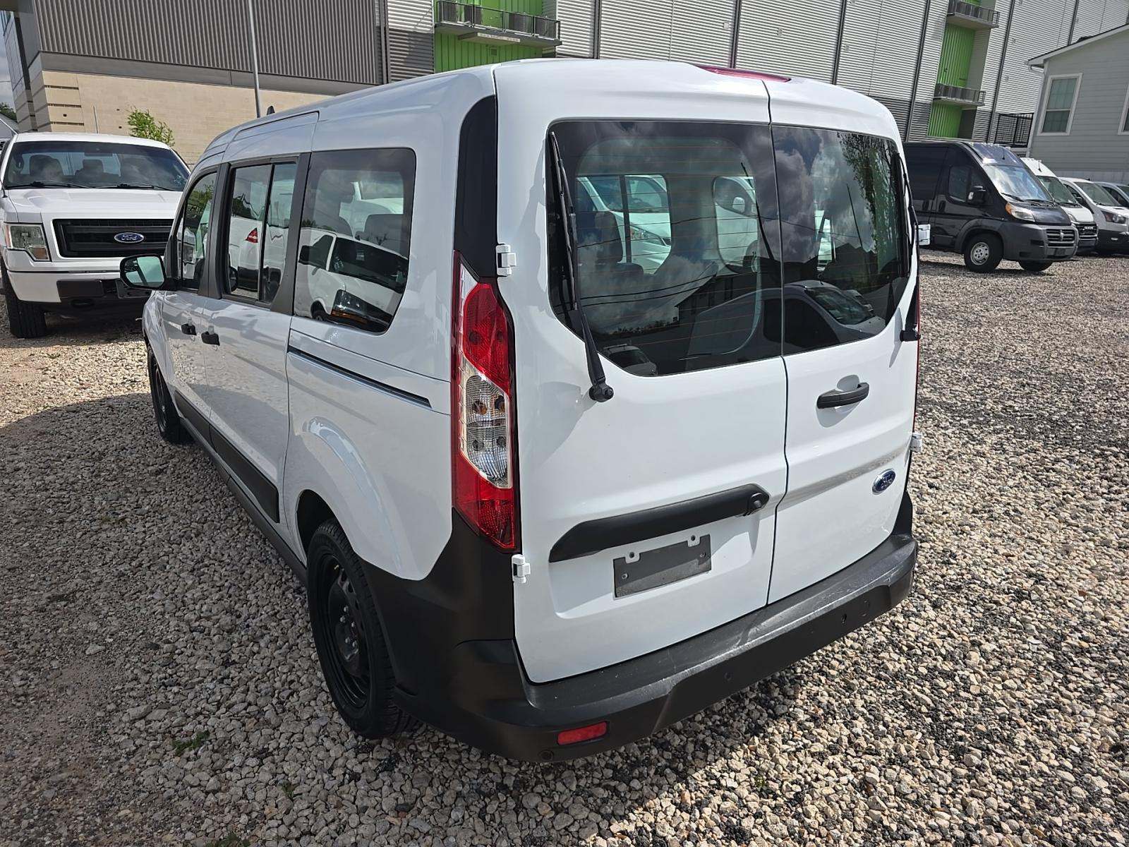 FORD TRANSIT CONNECT - 2