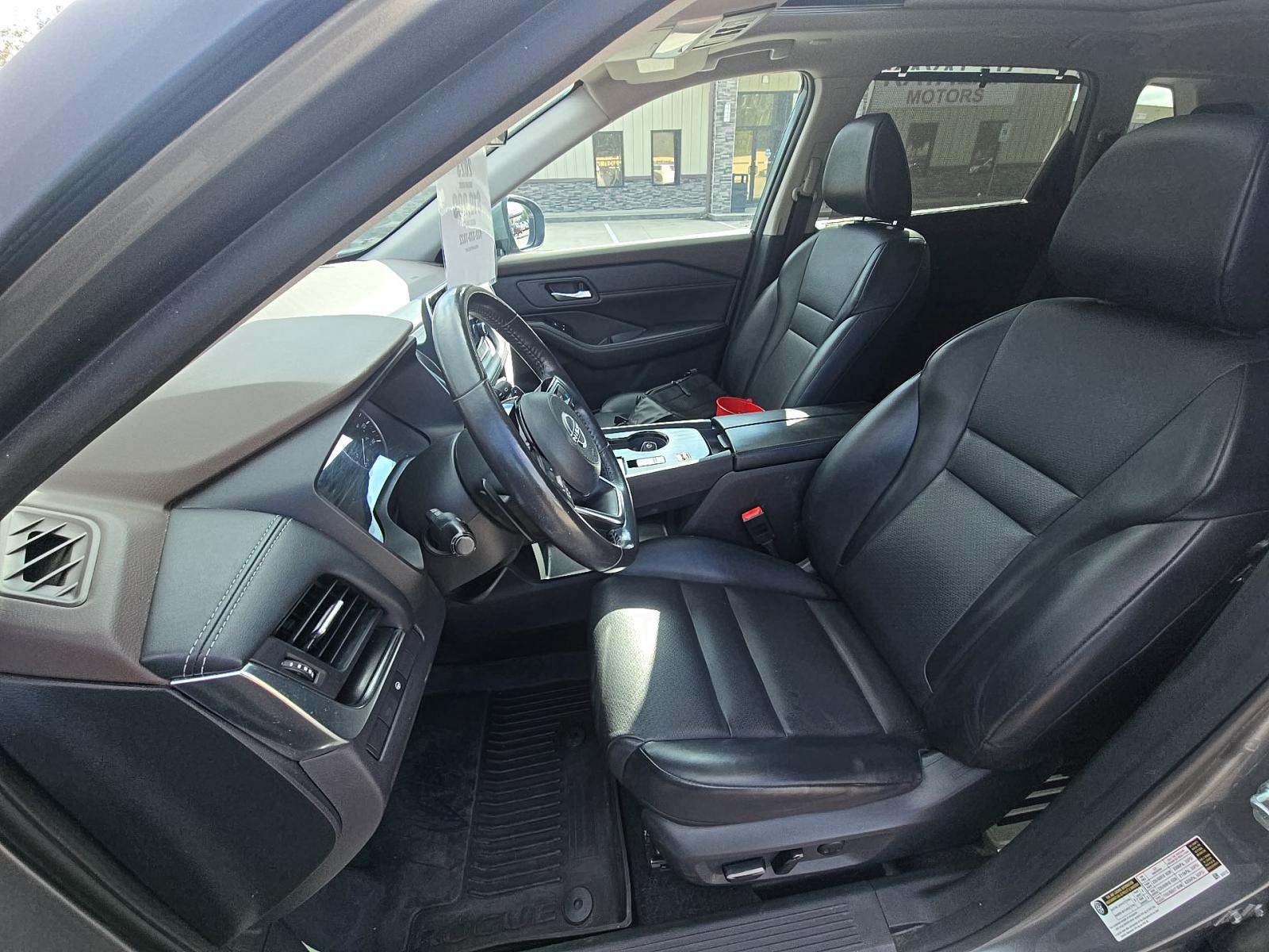 2023 Nissan Rogue SV FWD