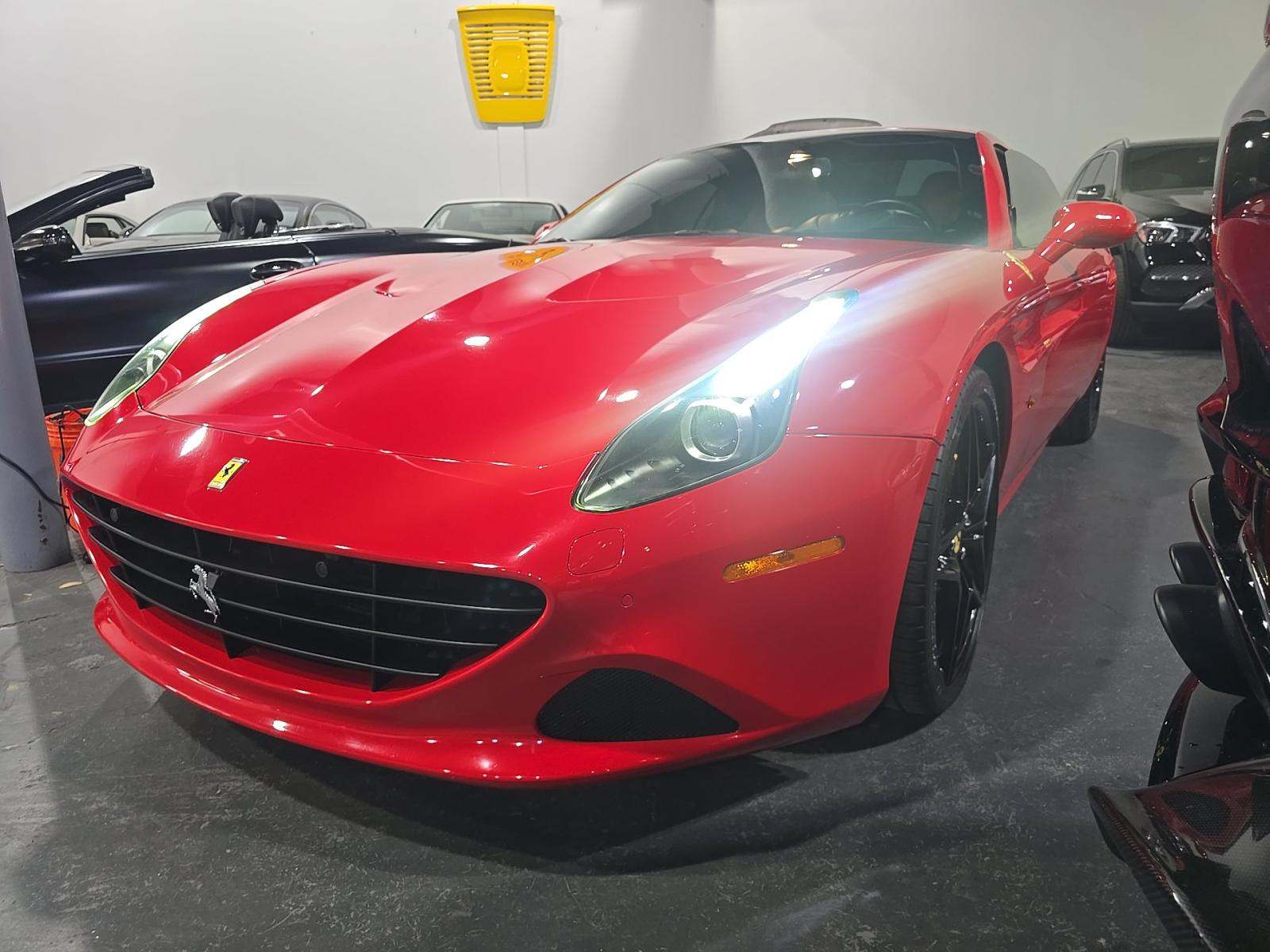 2017 Ferrari California T RWD