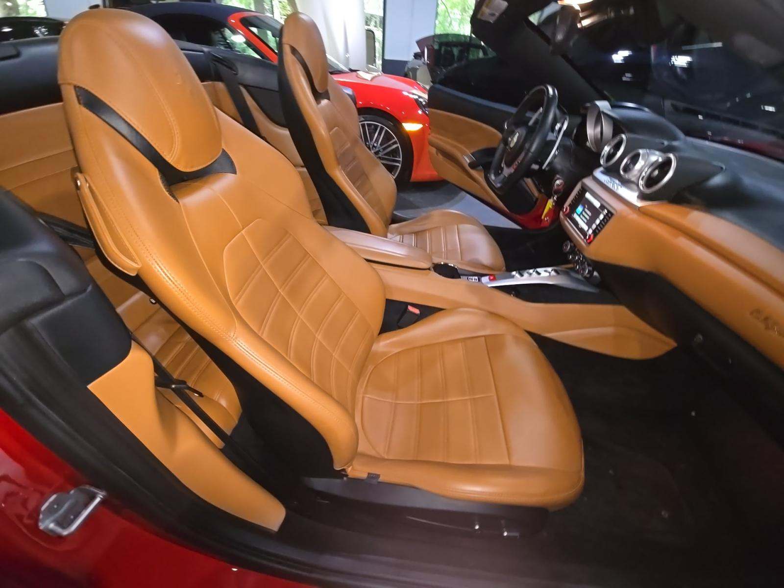 2017 Ferrari California T RWD