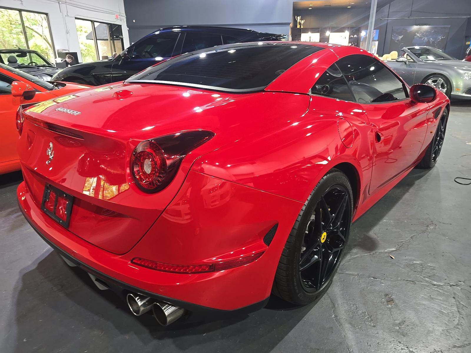 2017 Ferrari California T RWD