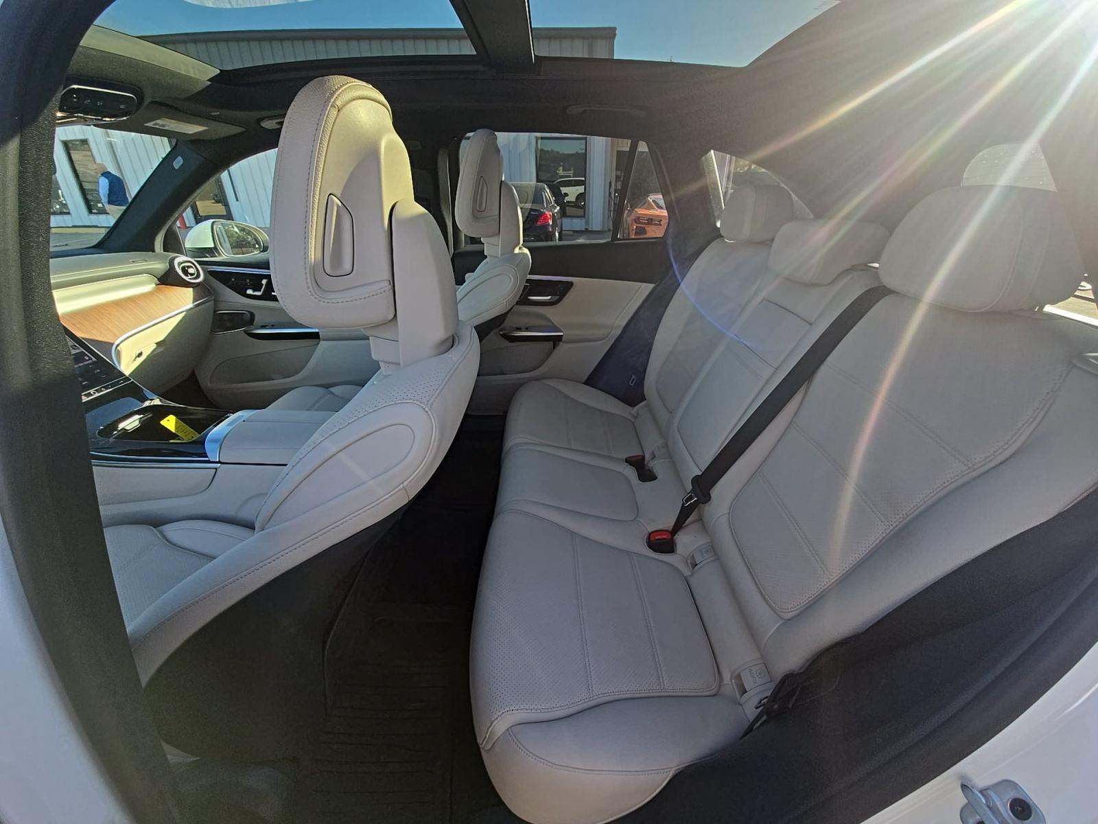 2024 Mercedes-Benz GLC GLC 300 RWD