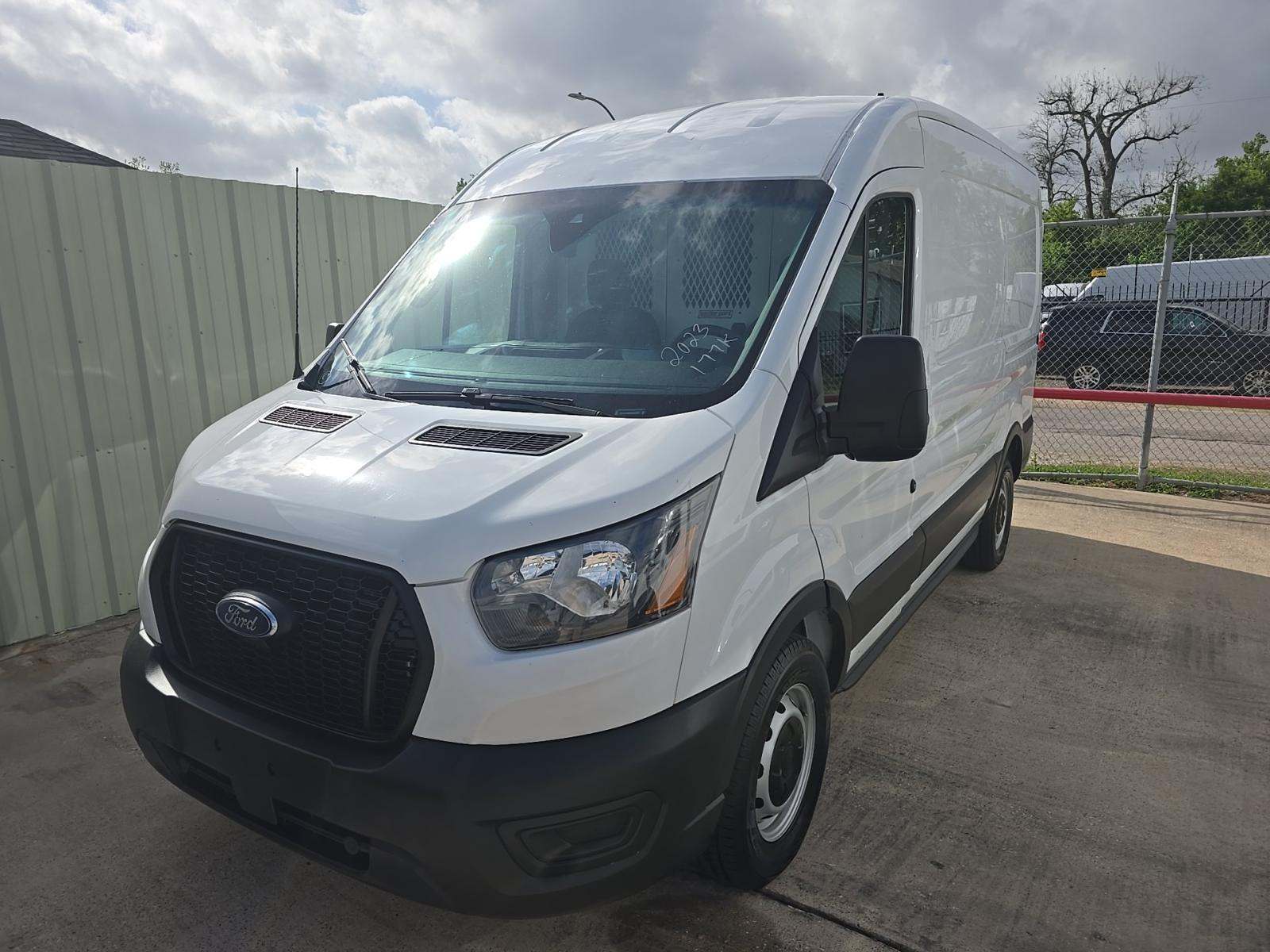 FORD TRANSIT 150 - 1
