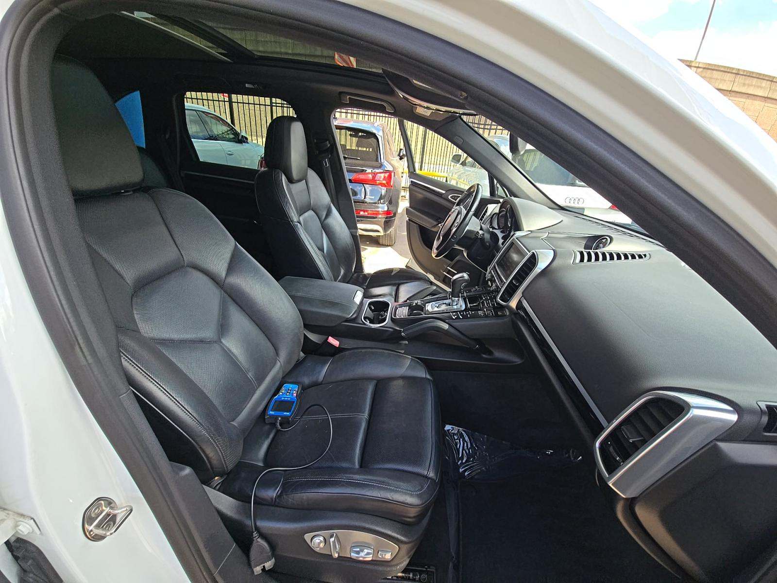 2014 Porsche Cayenne S AWD