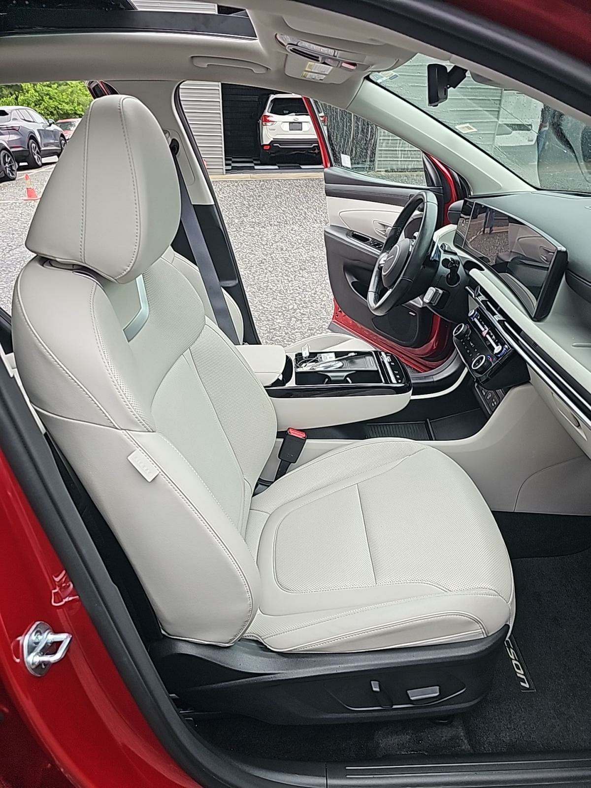 2025 Hyundai Tucson Hybrid Limited AWD