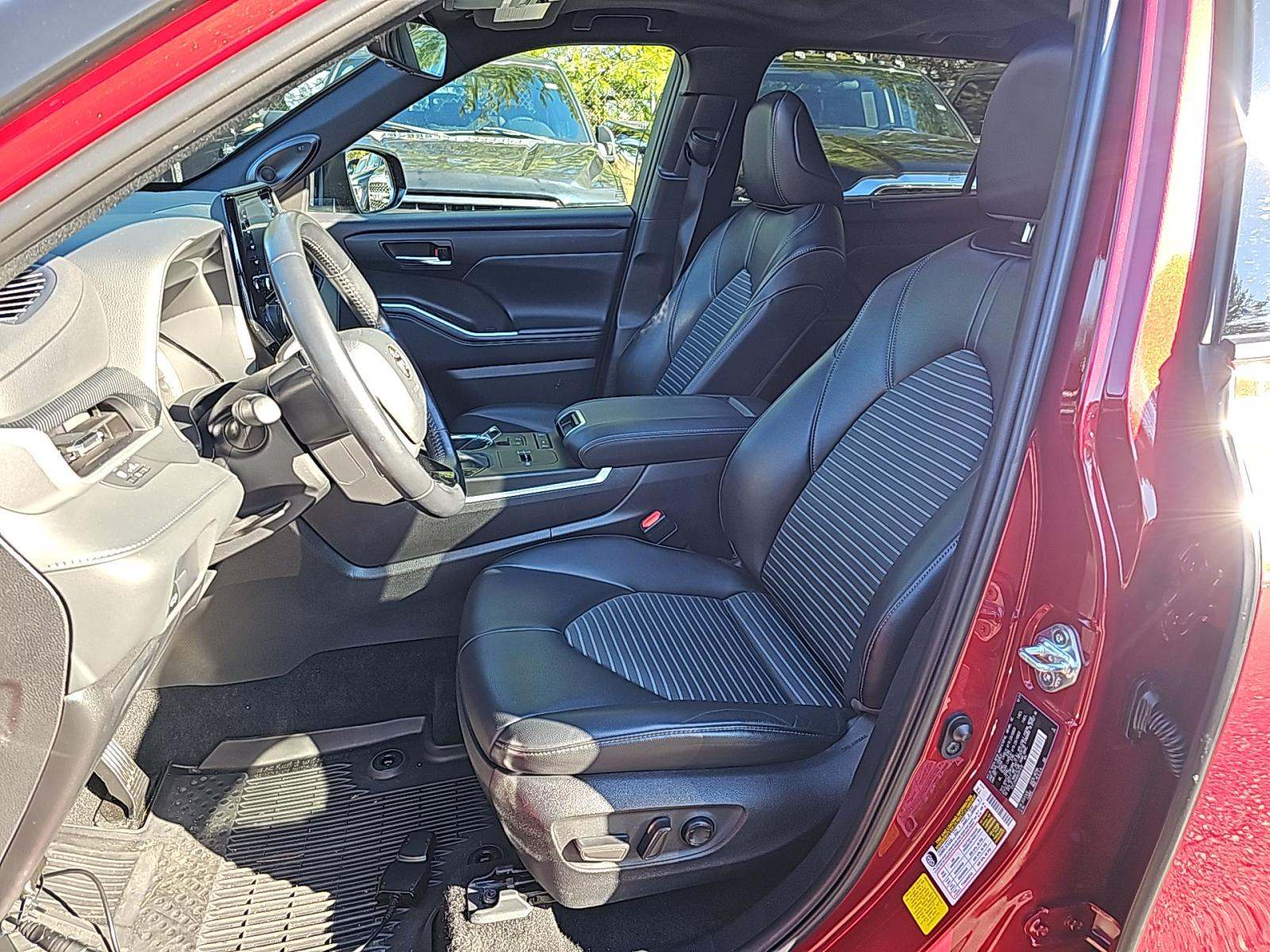 2022 Toyota Highlander XSE FWD