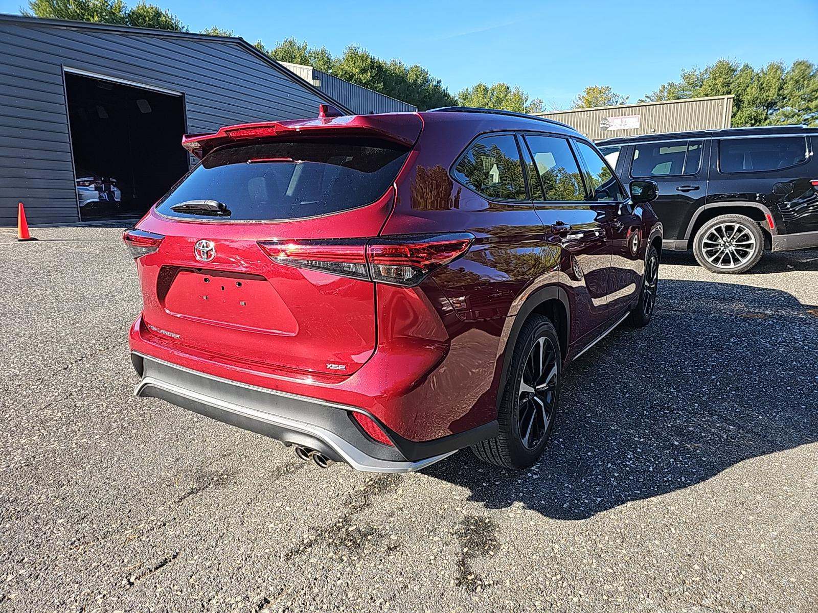 2022 Toyota Highlander XSE FWD