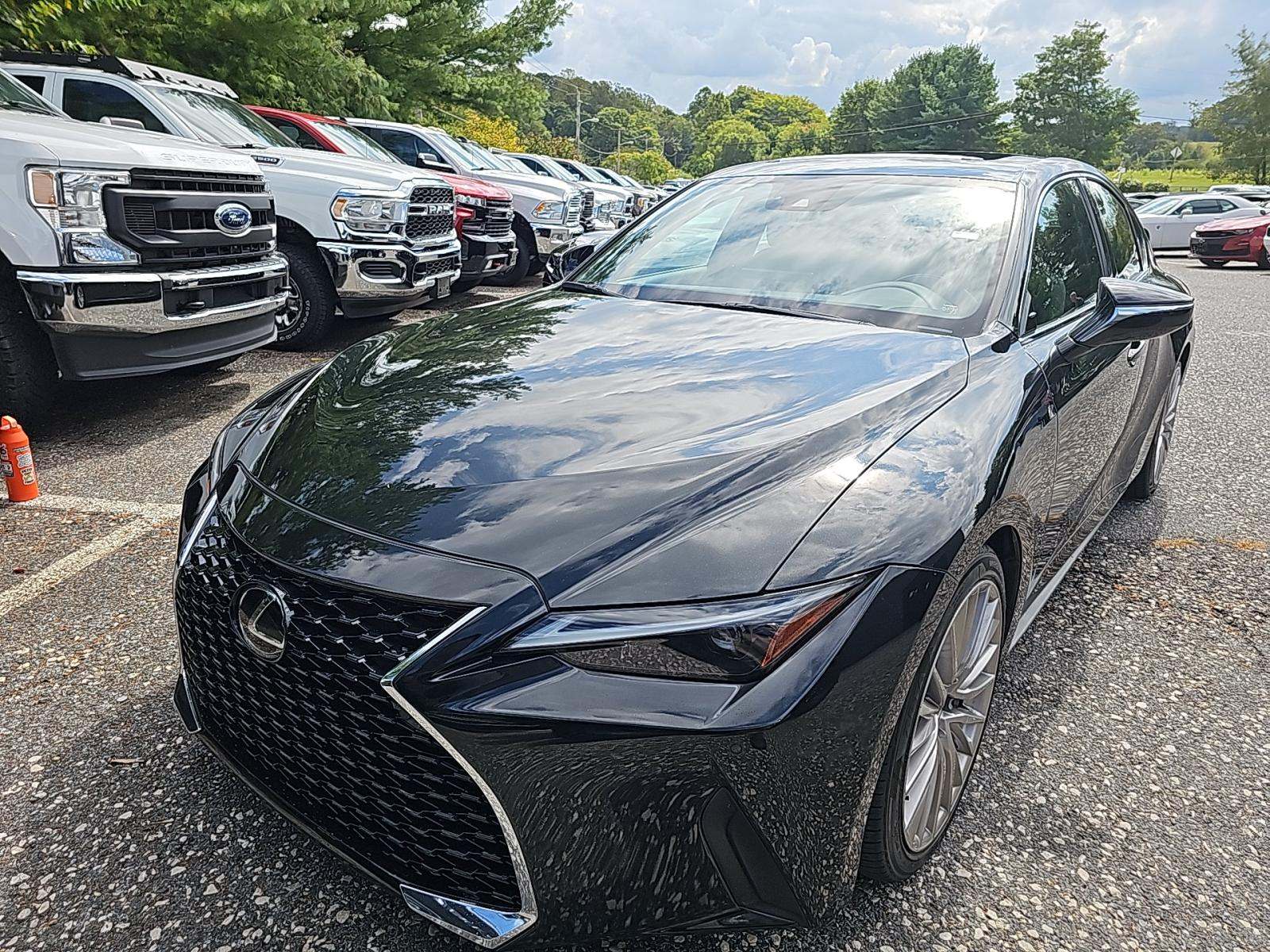 2023 Lexus IS 300