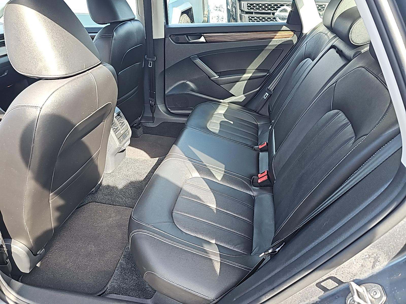 2022 Volkswagen Passat 2.0T Limited Edition FWD