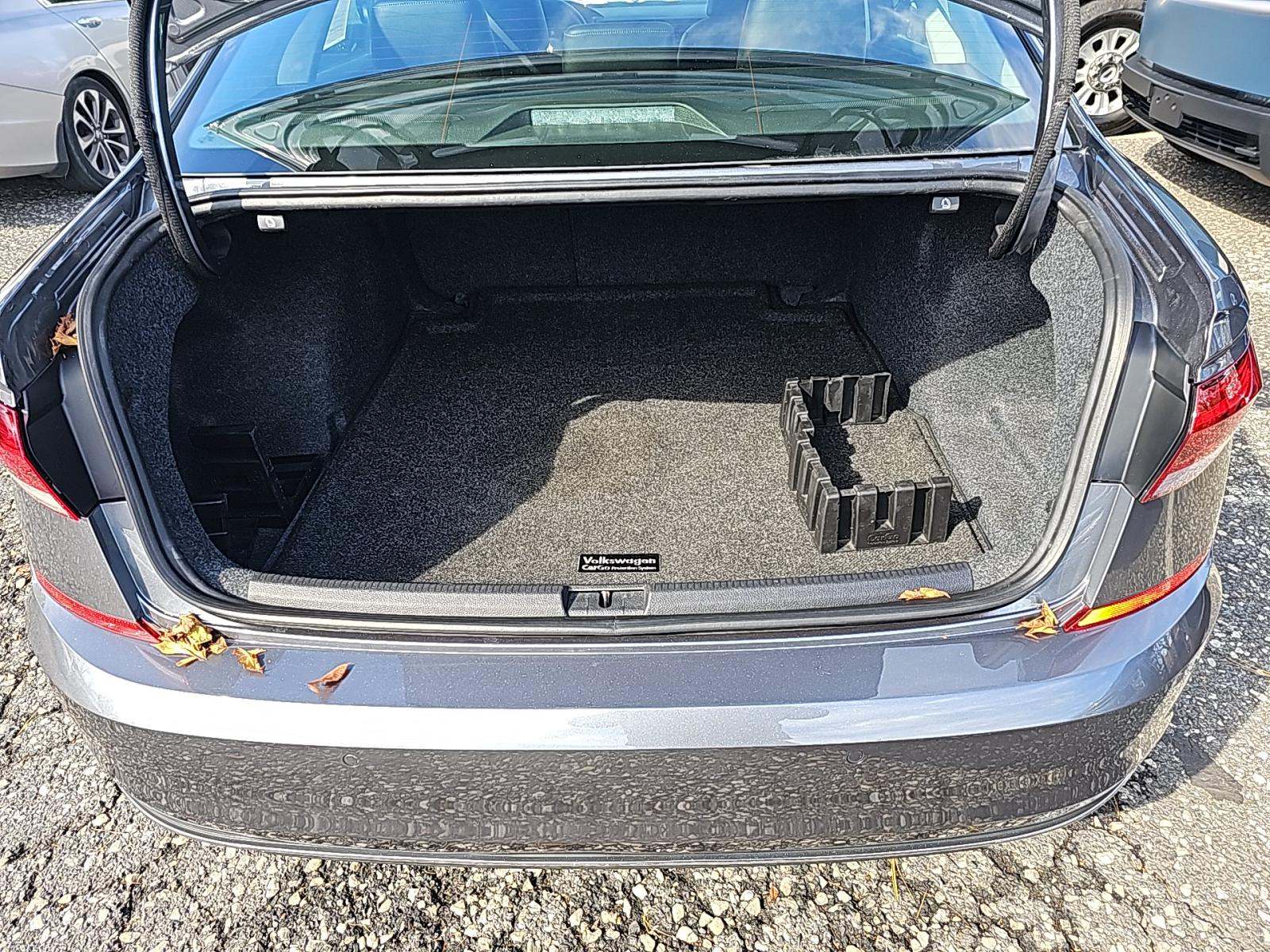 2022 Volkswagen Passat 2.0T Limited Edition FWD