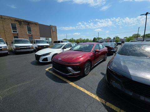 HYUNDAI HYBRID SEL - 1