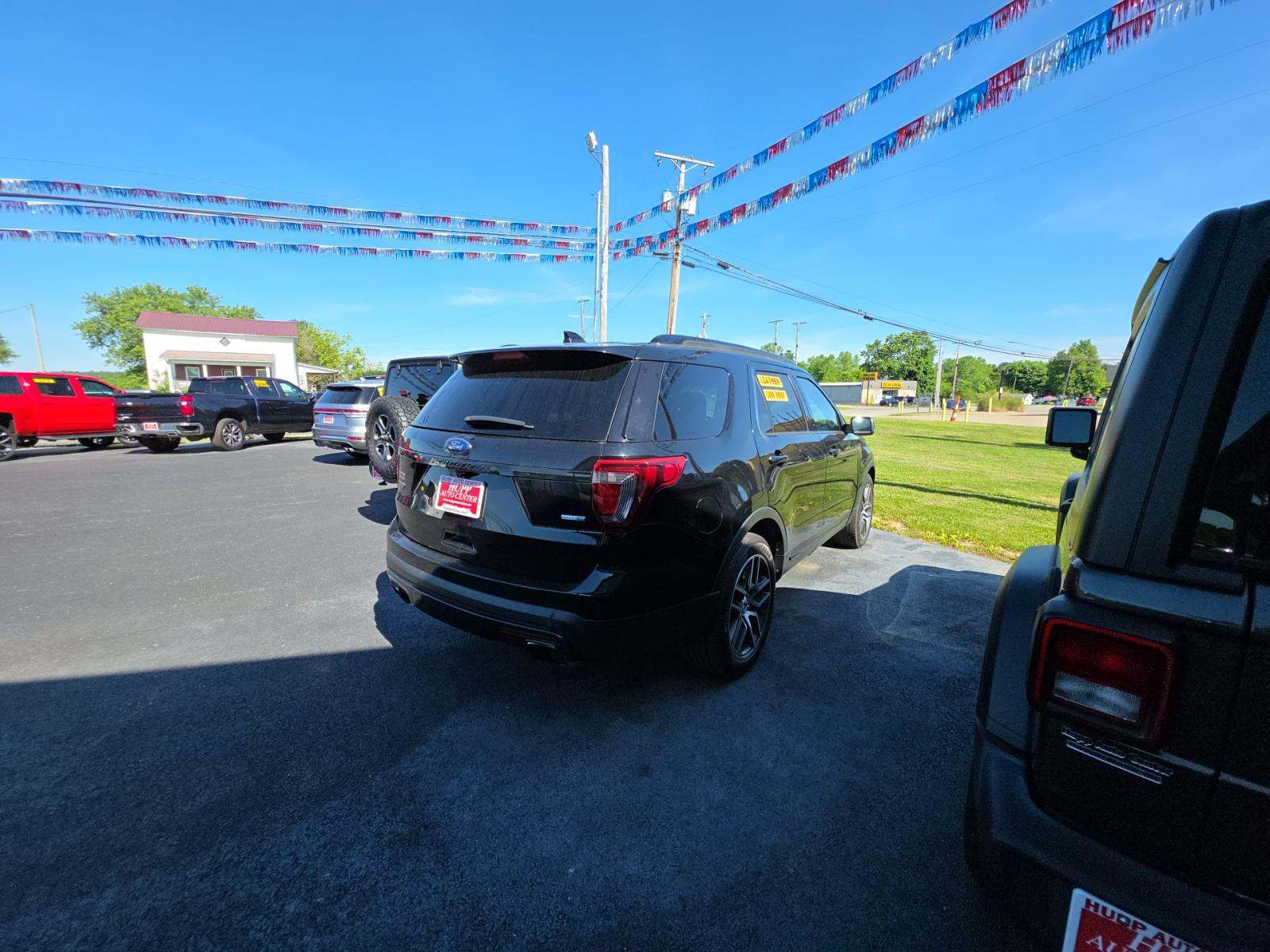 FORD EXPLORER - 3