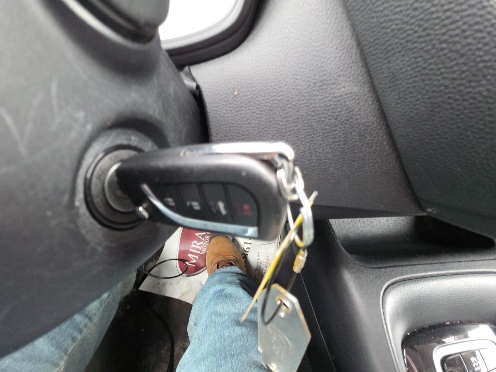 2025 Toyota Corolla LE FWD