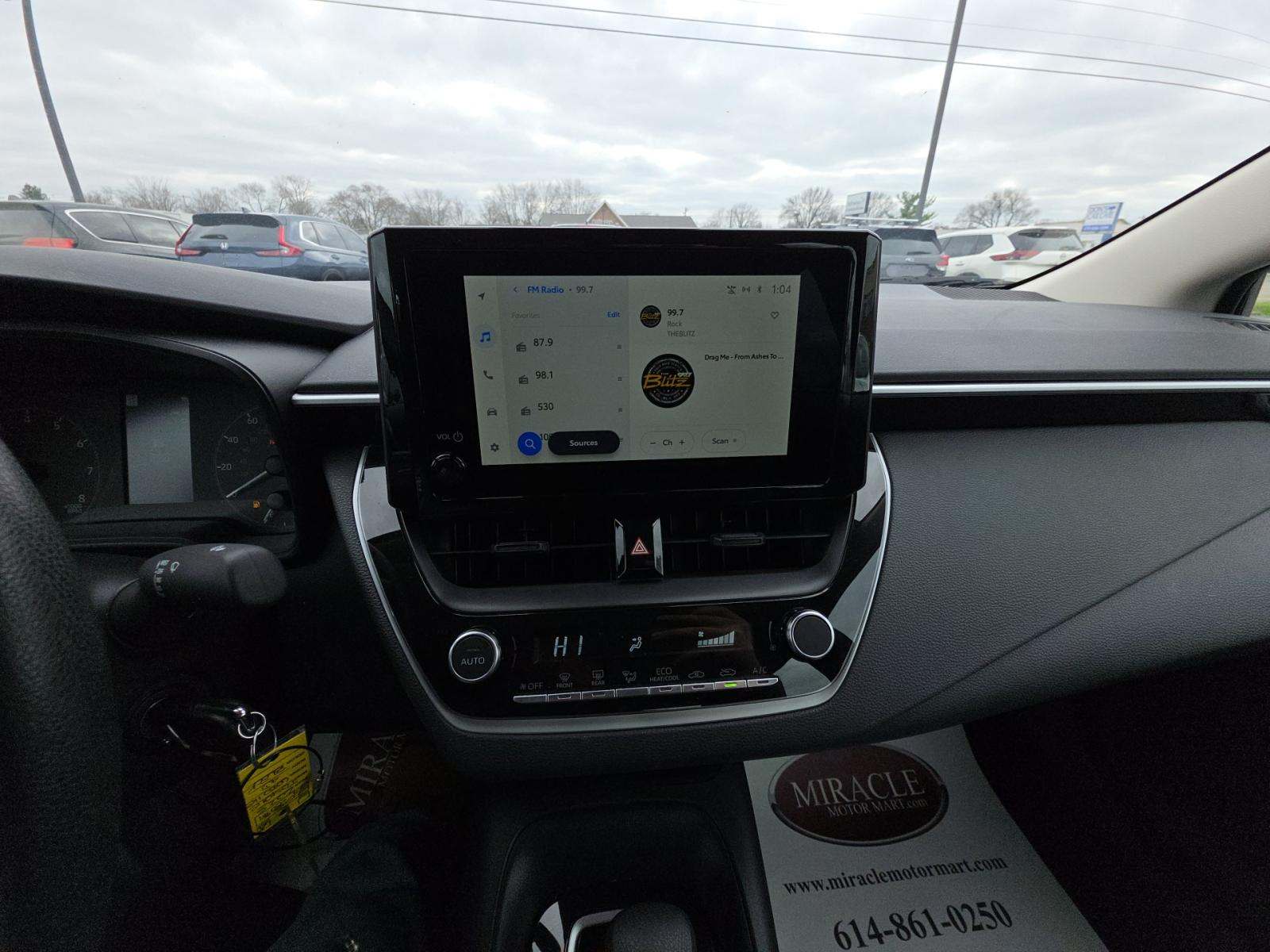 2025 Toyota Corolla LE FWD