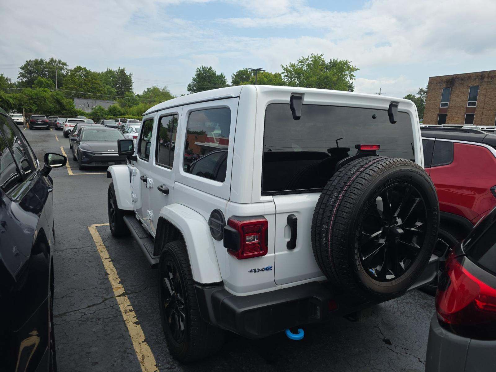 2023 Jeep Wrangler 4xe Sahara AWD