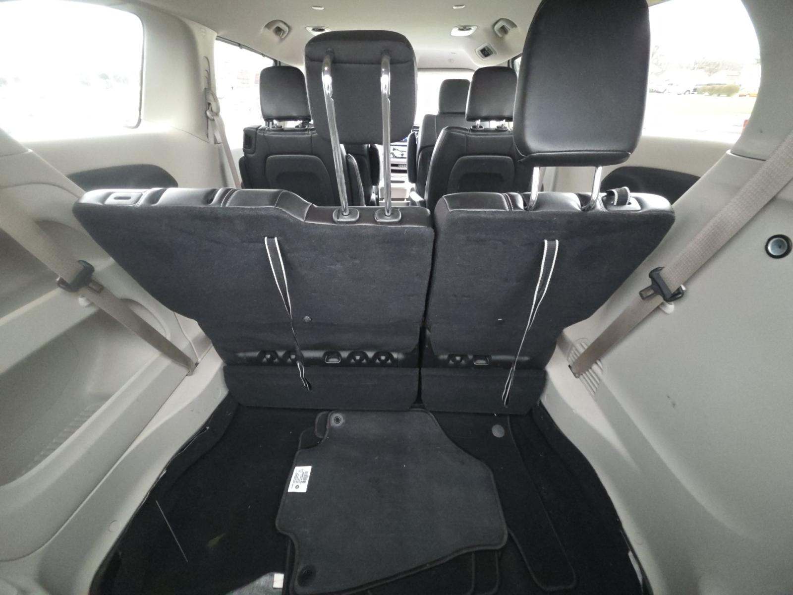 2023 Chrysler Pacifica Touring L FWD