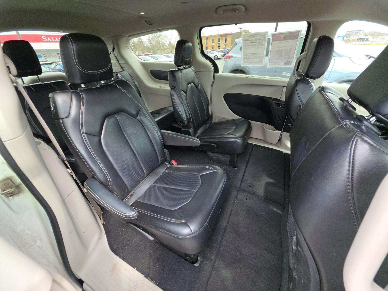 2023 Chrysler Pacifica Touring L FWD