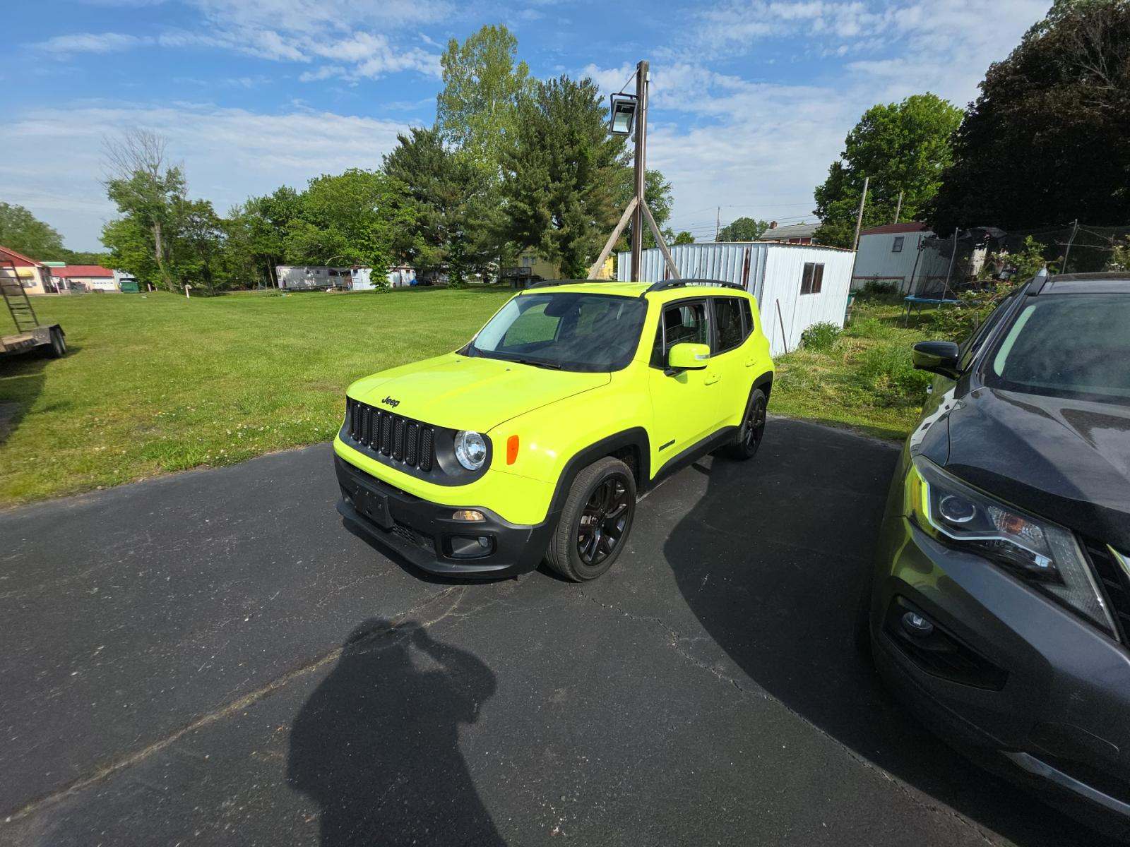 2017 Jeep Renegade Latitude Altitude Edition FWD
