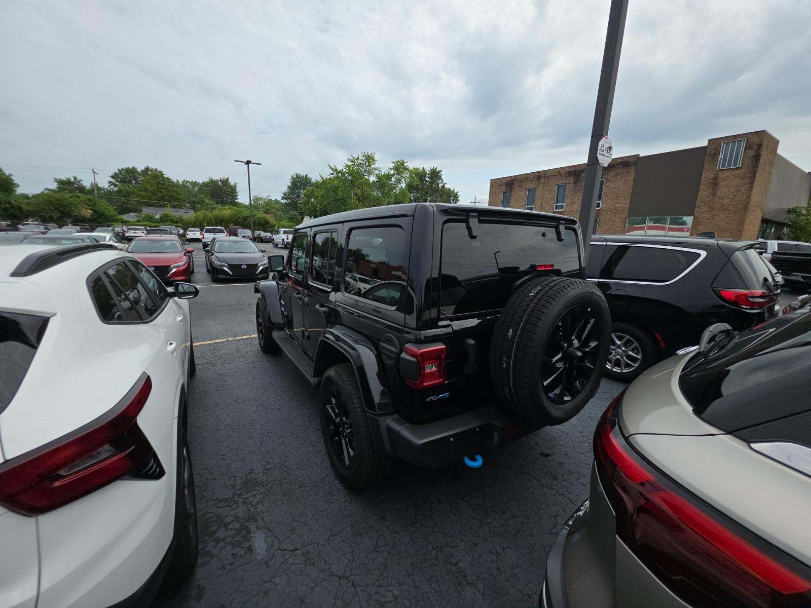 2023 Jeep Wrangler 4xe Sahara AWD