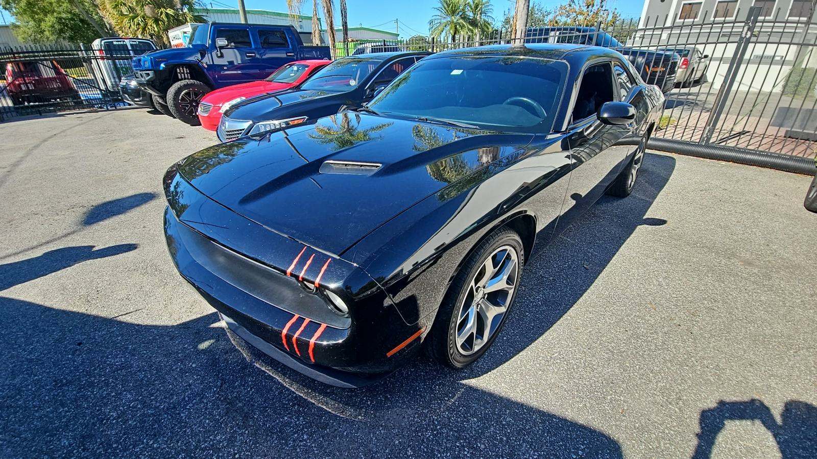 2015 Dodge Challenger SXT