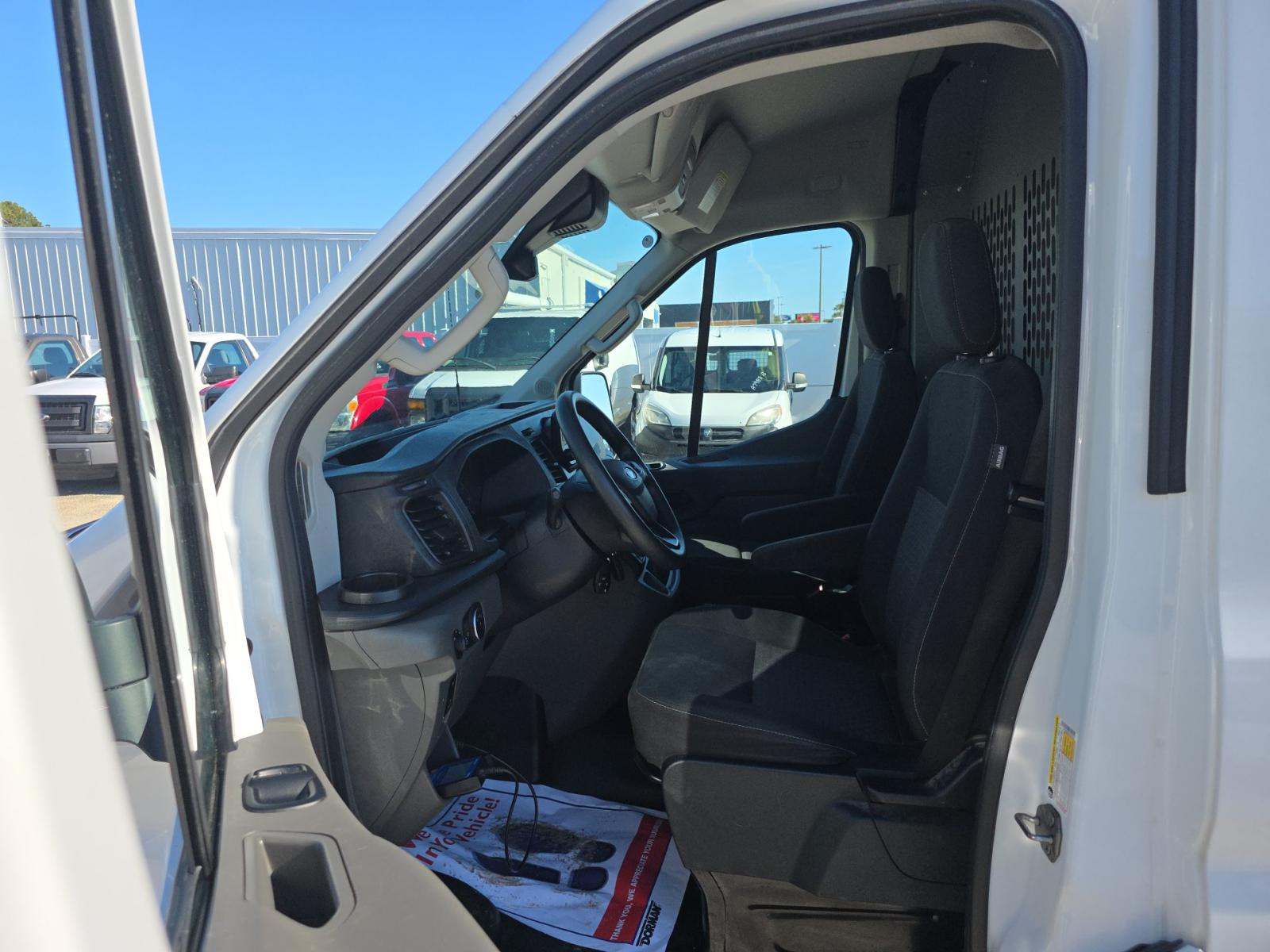 FORD TRANSIT 250 - 2