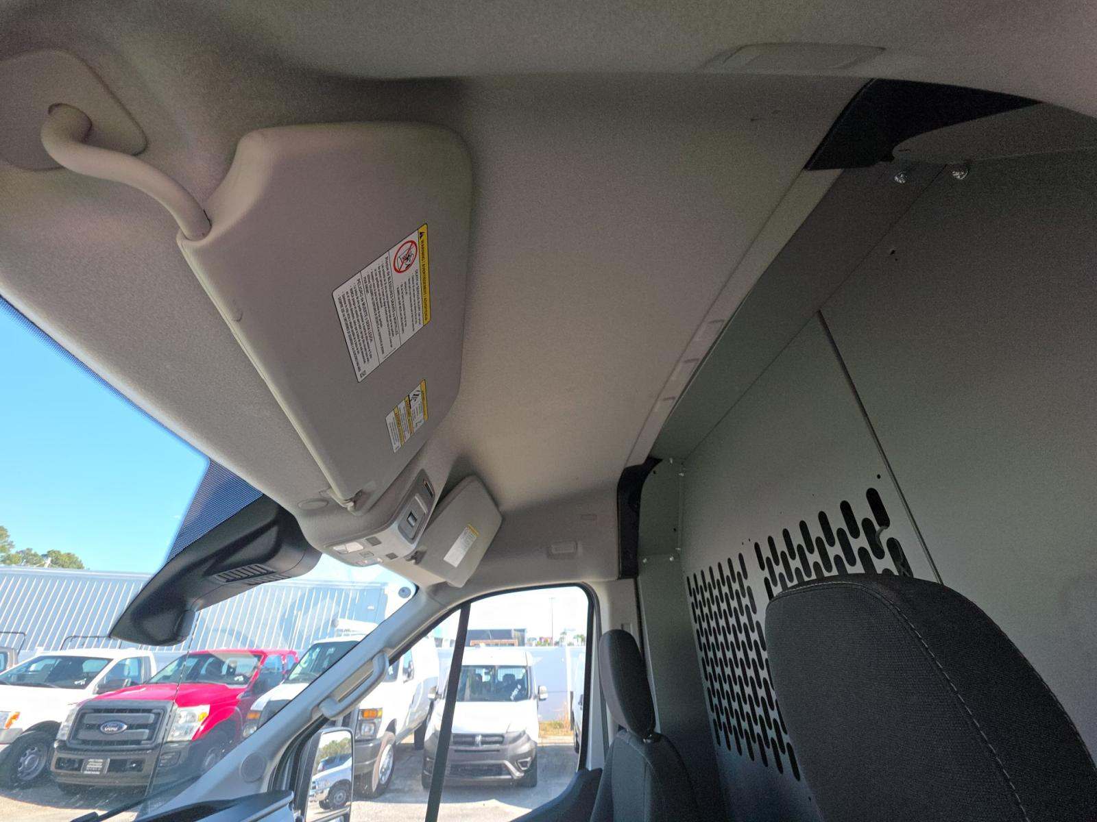 FORD TRANSIT 250 - 7