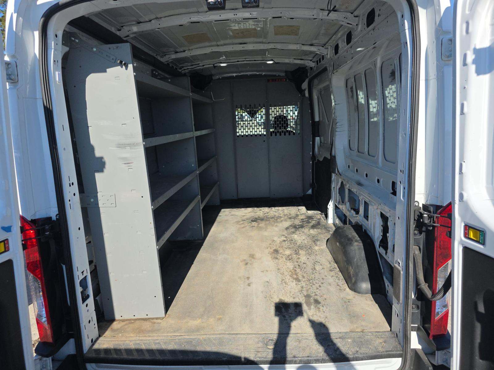 FORD TRANSIT 250 - 9