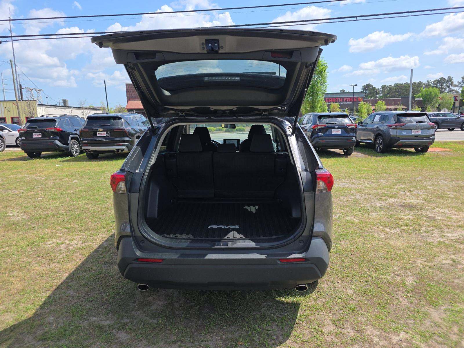 2023 Toyota RAV4 XLE AWD