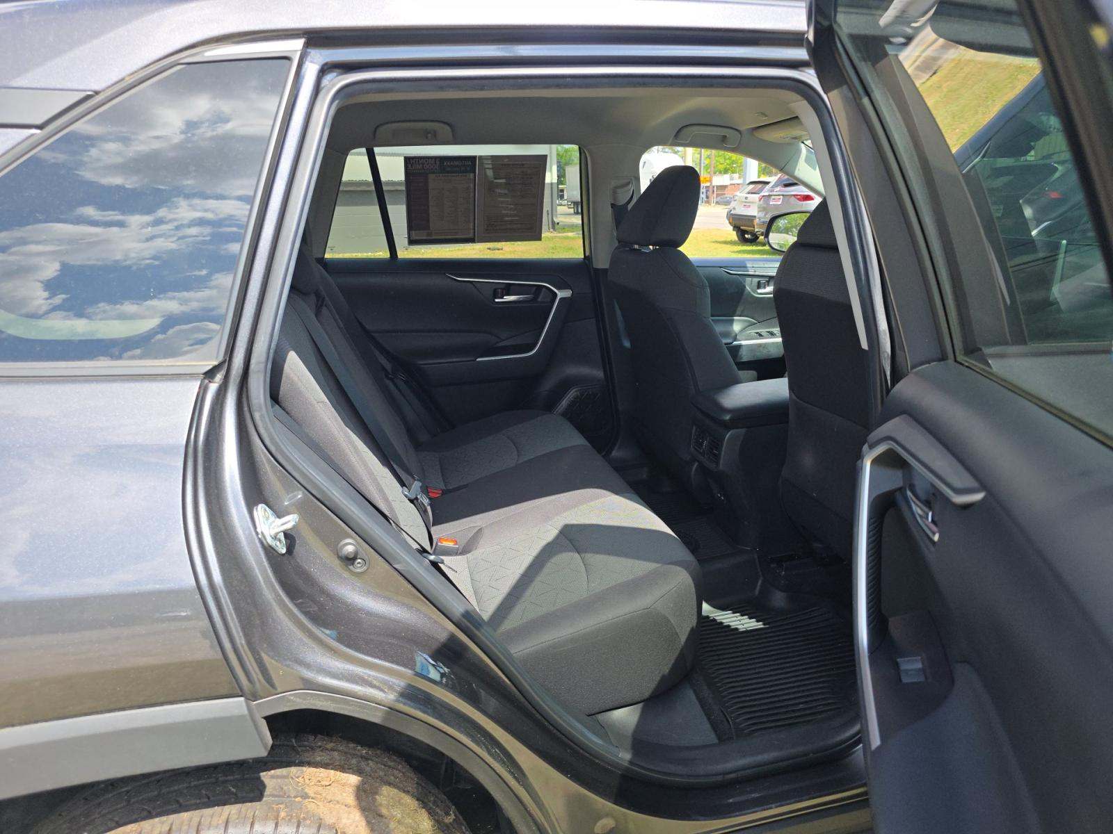 2023 Toyota RAV4 XLE AWD