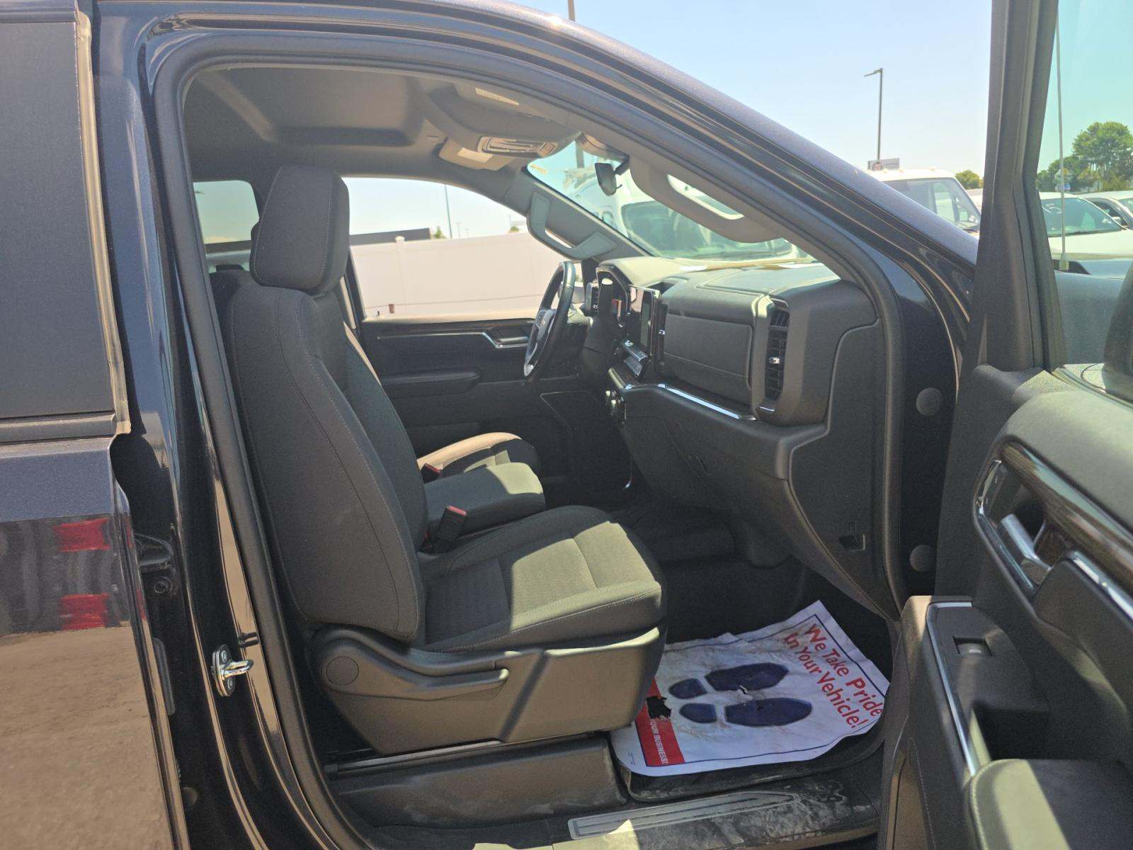2023 Chevrolet Silverado 1500 LT AWD