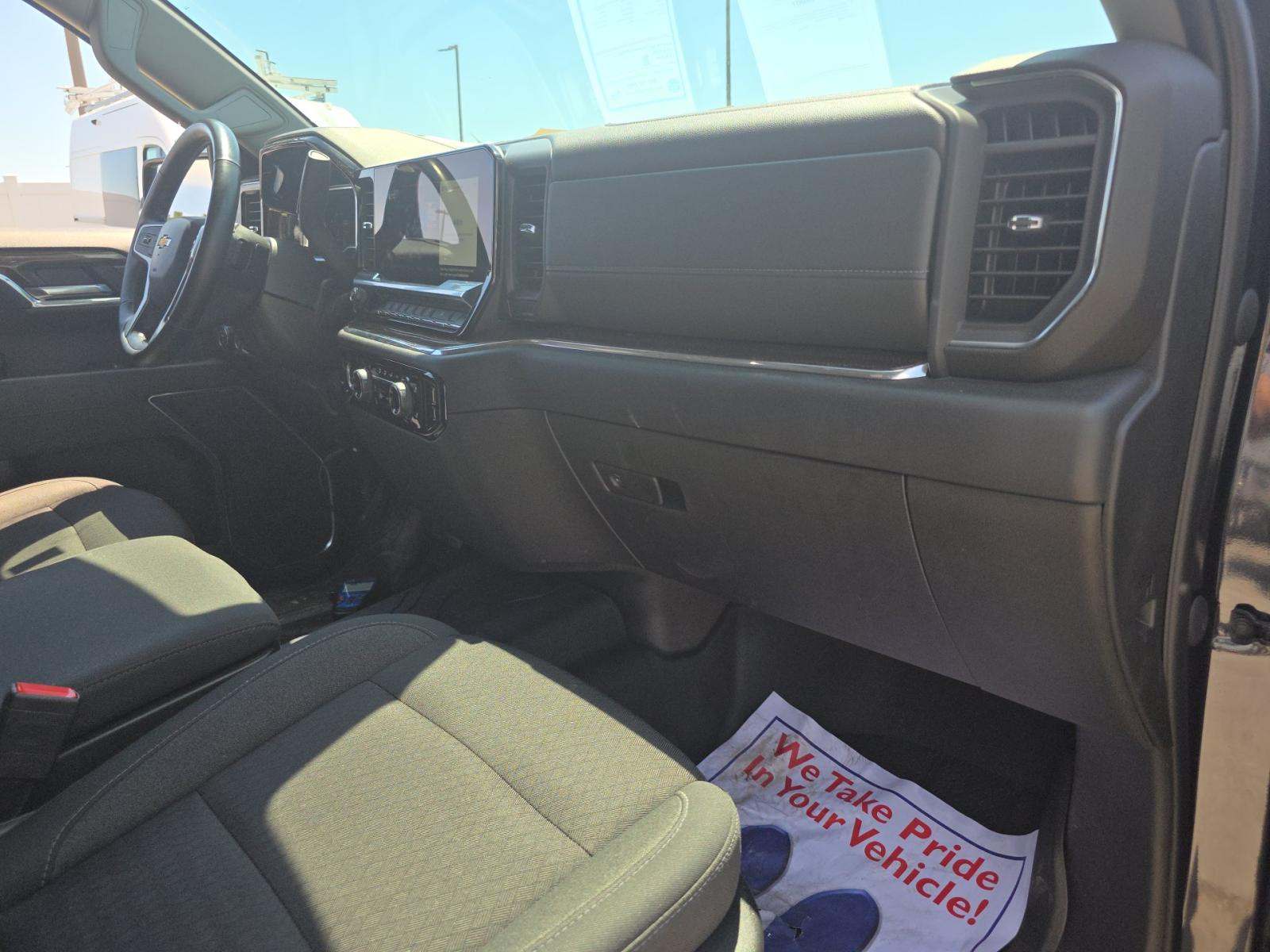 2023 Chevrolet Silverado 1500 LT AWD