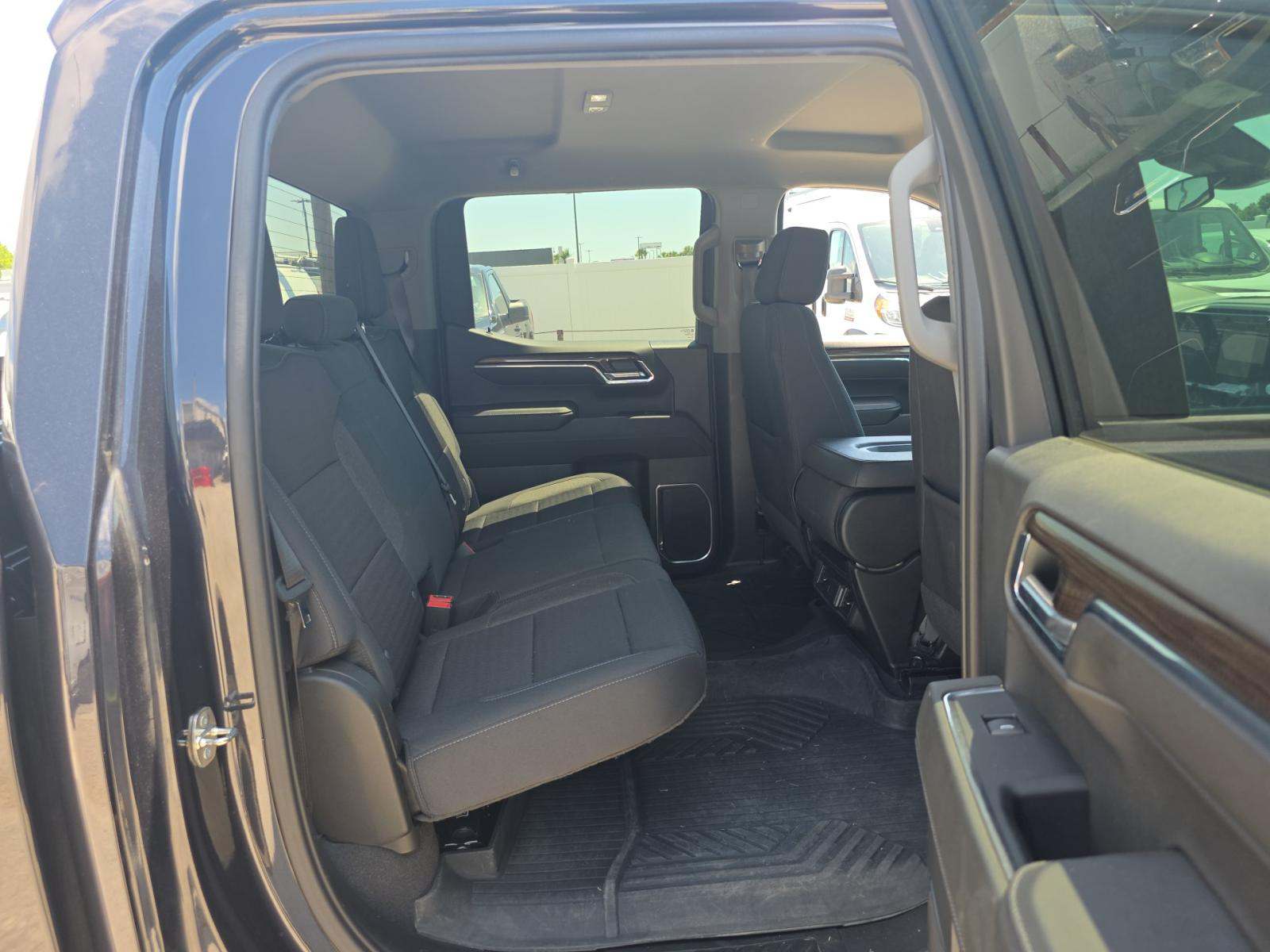 2023 Chevrolet Silverado 1500 LT AWD