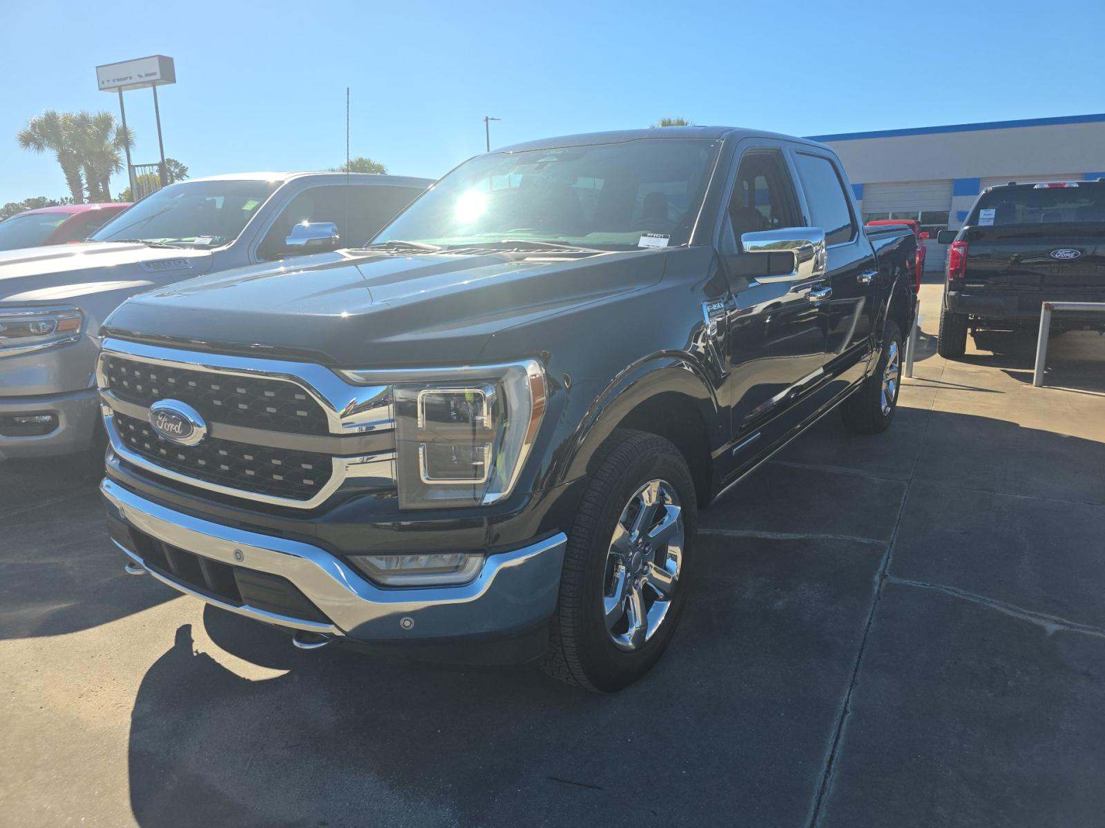 2022 Ford F-150 Hybrid King Ranch AWD