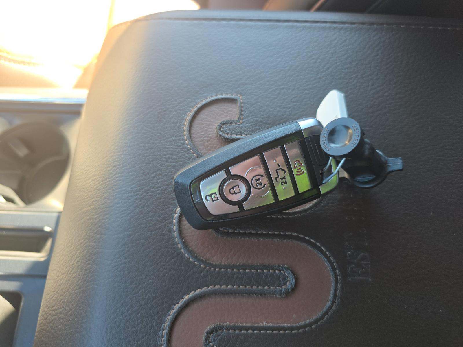 2022 Ford F-150 Hybrid King Ranch AWD