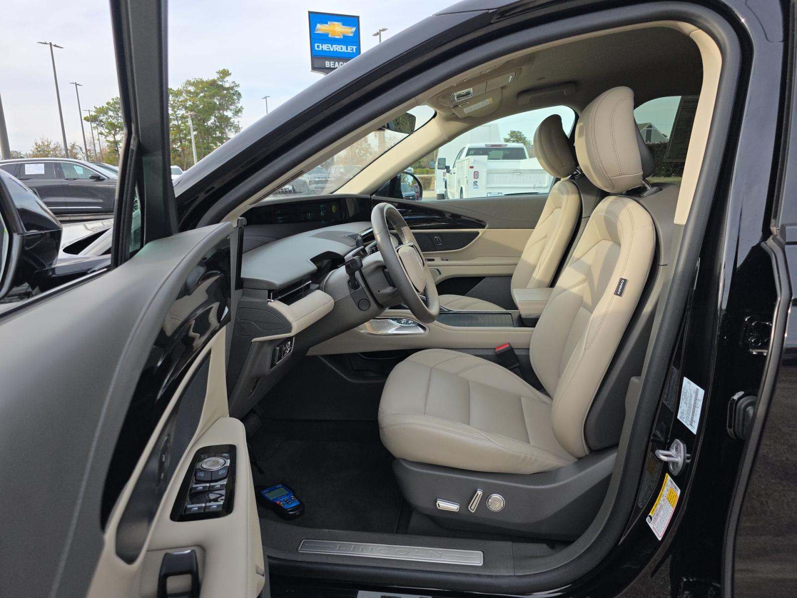 2025 Lincoln Nautilus Premiere AWD