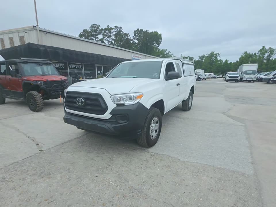 2022 Toyota Tacoma SR RWD