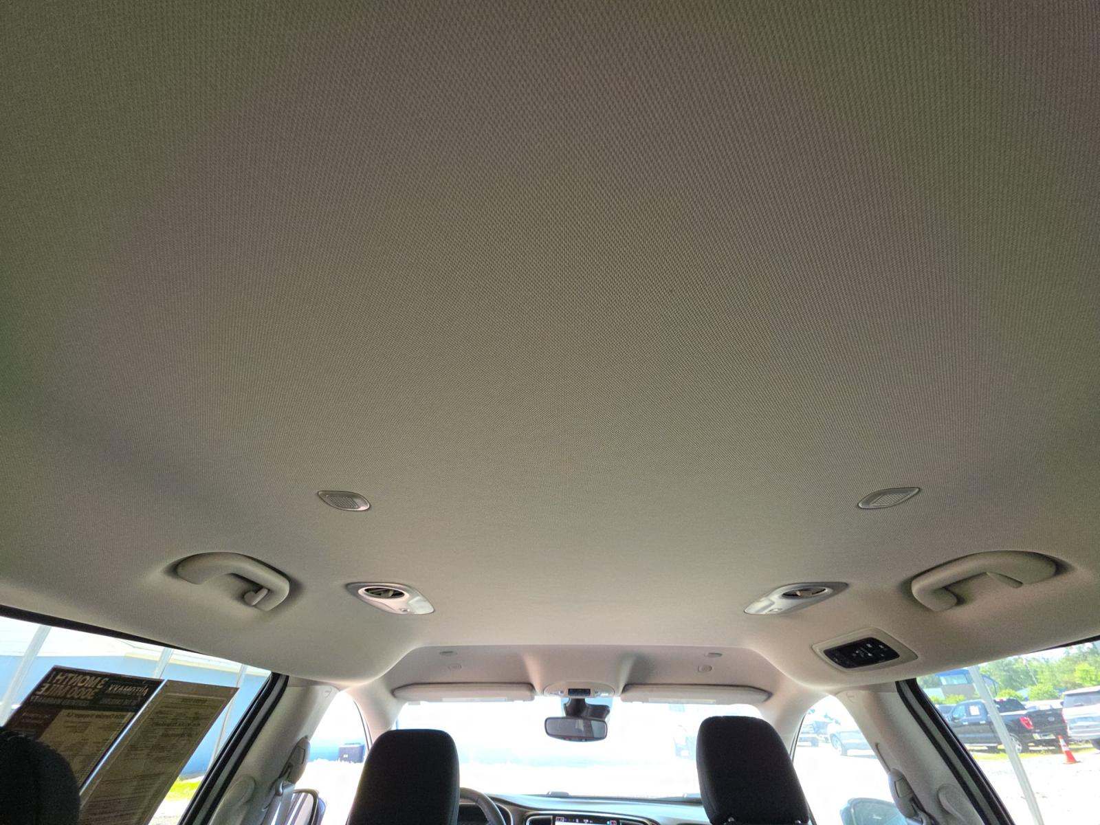 CHRYSLER VOYAGER - 7