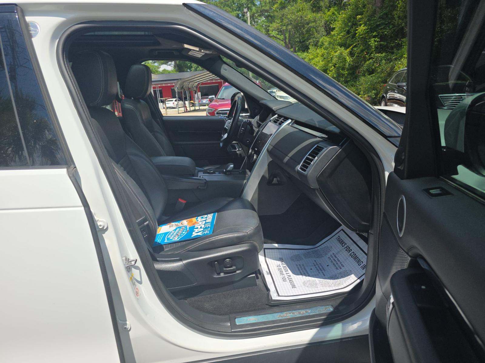 2022 Land Rover Discovery S AWD