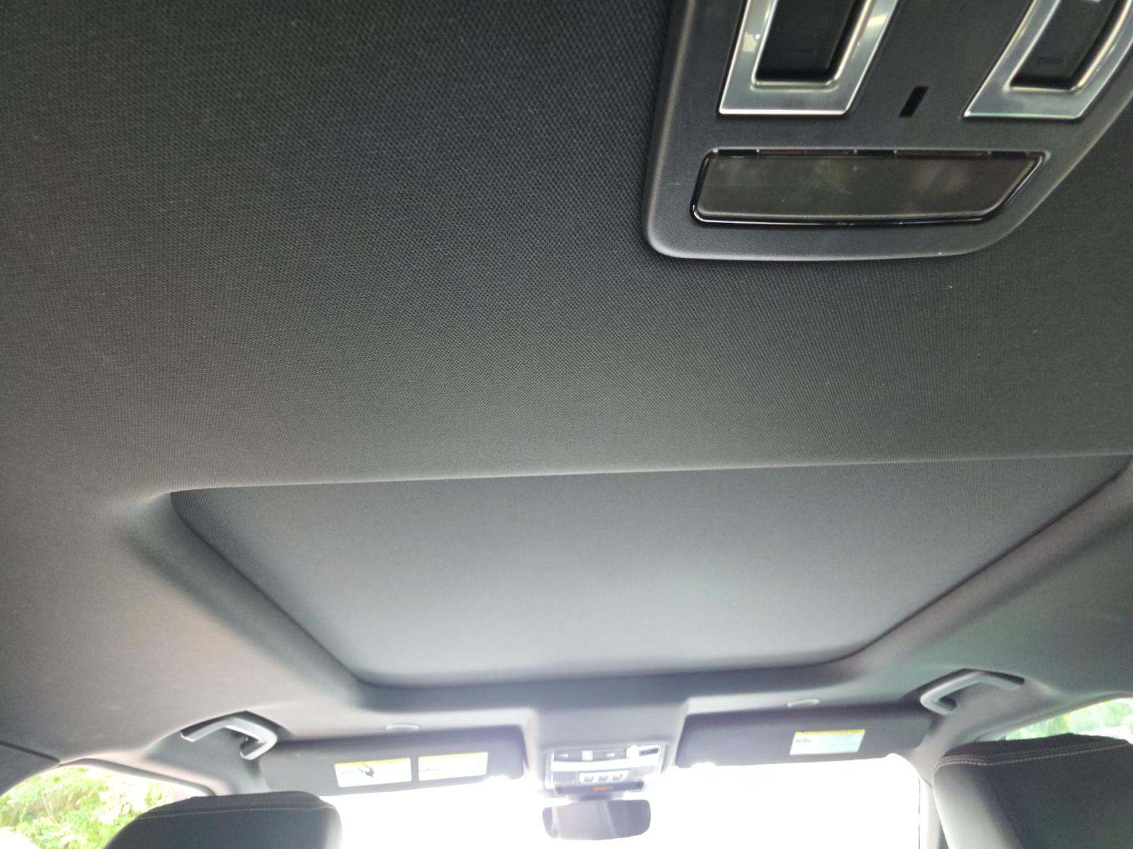 2022 Land Rover Discovery S AWD