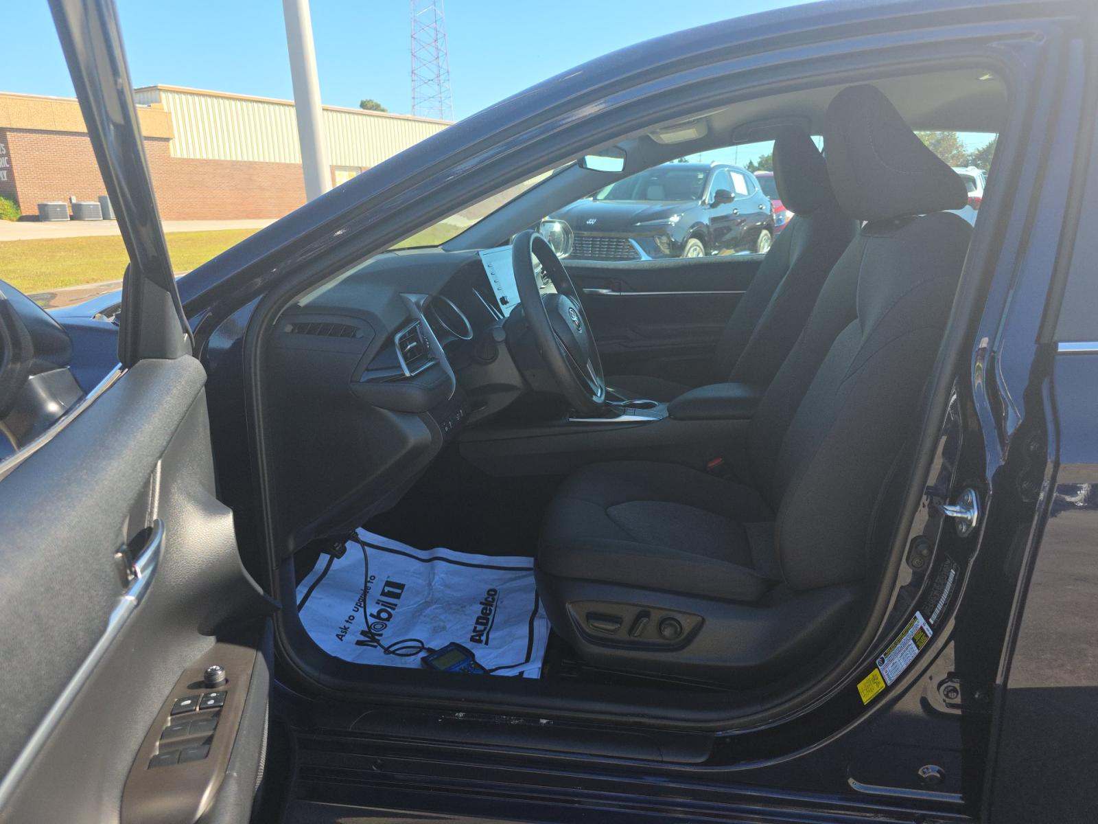 2022 Toyota Camry LE FWD